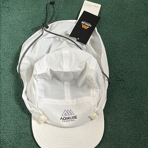 Aonijie White Running Cap